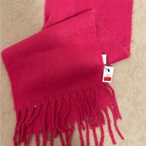 FREE SCARF